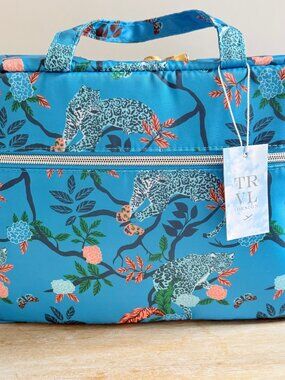 NWT Makeup Toiletry Travel Tote Bag